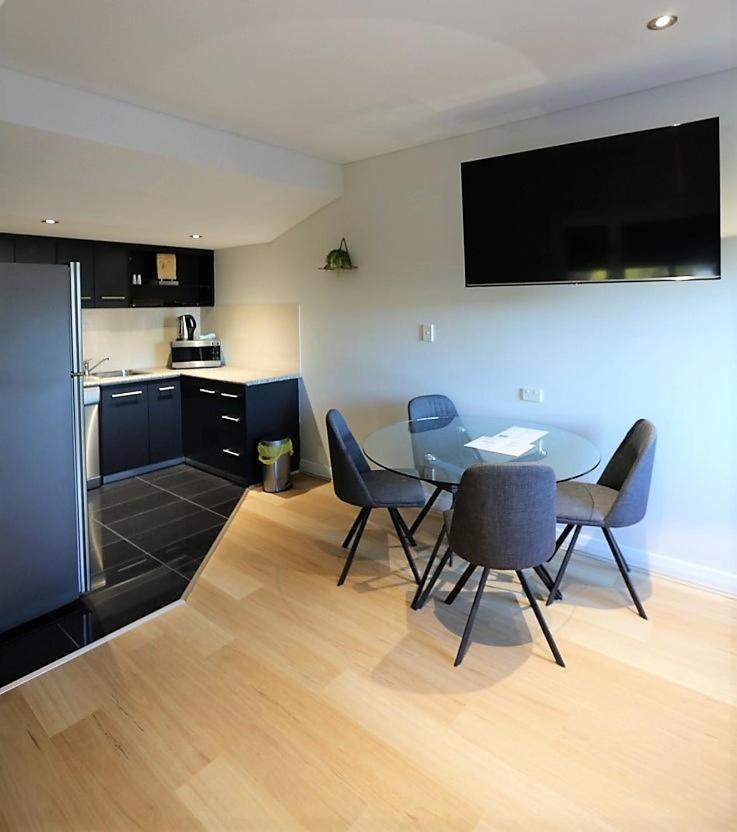 Dunsborough Apartments & Suites Ngoại thất bức ảnh