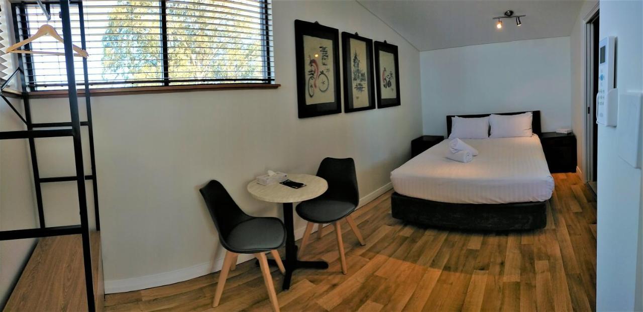 Dunsborough Apartments & Suites Ngoại thất bức ảnh